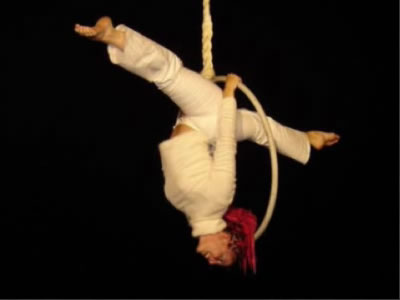 Artists and special show acts for hire in the UK